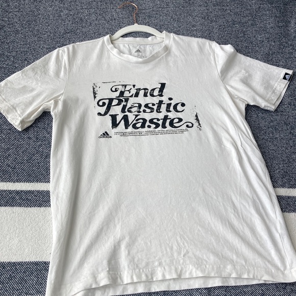 Adidas Tshirt - Picture 1 of 4